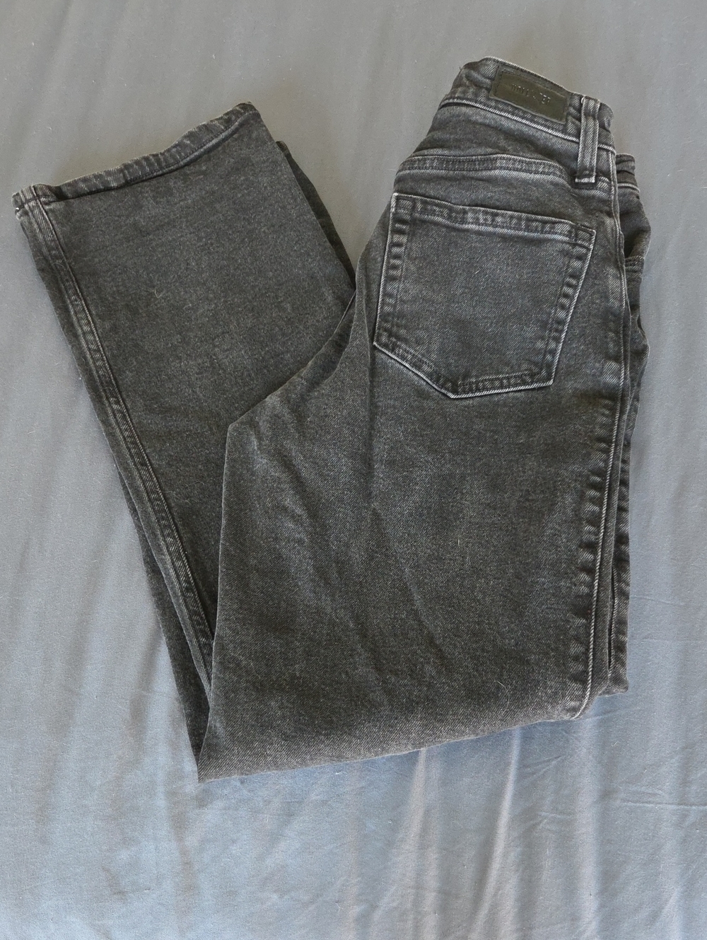 Hollister Ultra High-Rise Dad Jeans in Charcoal Black Size 0short